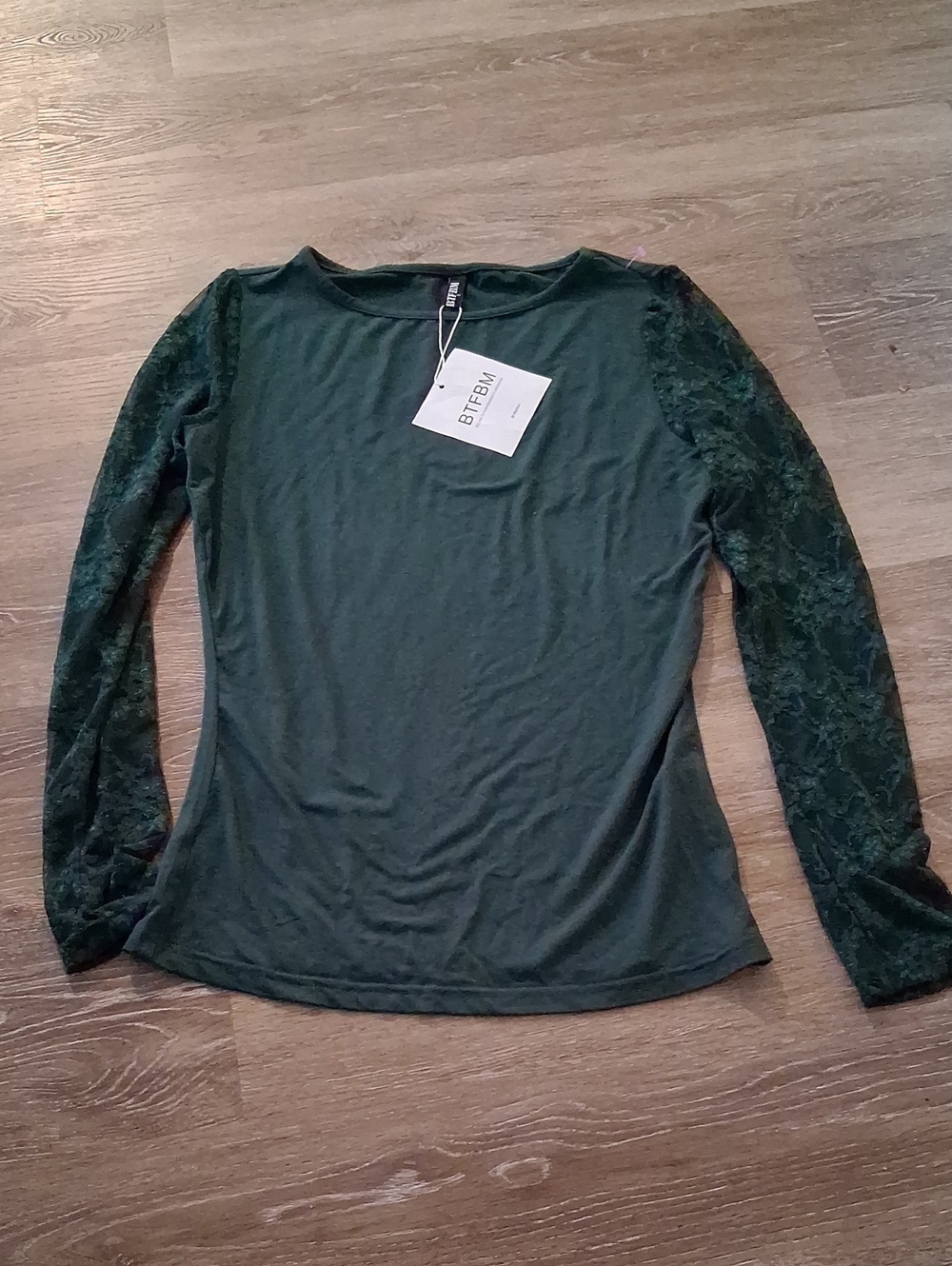 Women's Dark Green Lace Sleeve Long-Sleeve Top